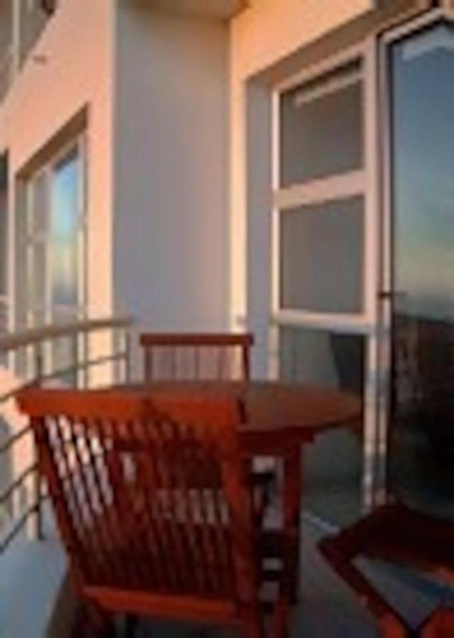 Whitesands Apartment